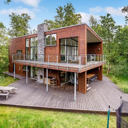 3 Bedroom In *