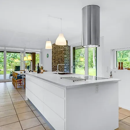 Сasa de vacaciones Three-bedroom In