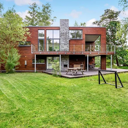 Three-bedroom In