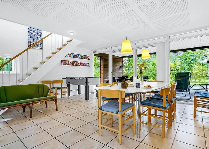 Three-bedroom In Semesterbostad