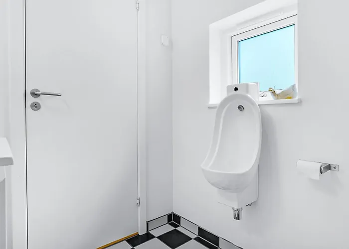 Three-bedroom In Semesterbostad