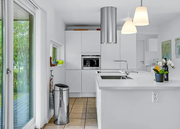 Сasa de vacaciones Three-bedroom In